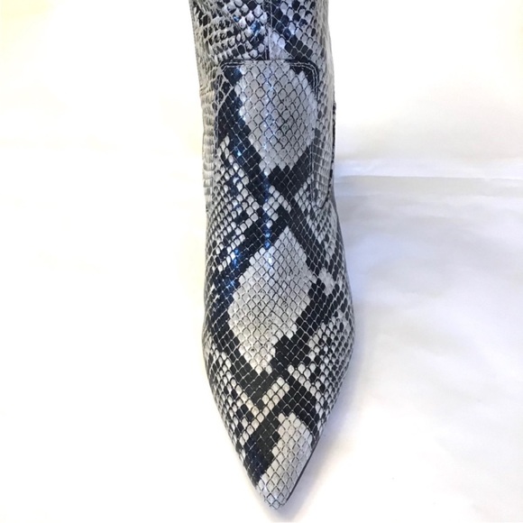 Marc Fisher Snakeskin Tall Knee High Boots Zippers Heels Animal print - Picture 9 of 13